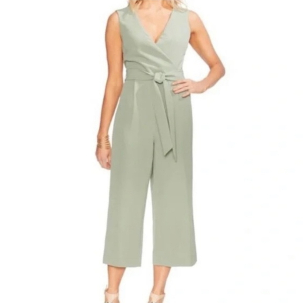 Vince Camuto Ethereal Dawn Sage Green V-neck Sleeveless Jumpsuit Size 4